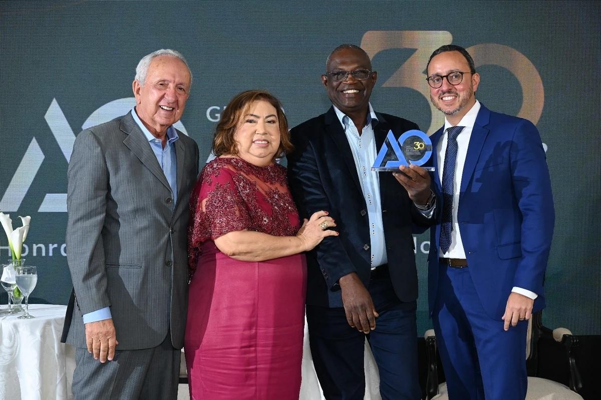 Cerimônia 30 anos: Humberto Santiago - Integrante com 23 anos de Grupo Alves da Cunha por WN Filmes