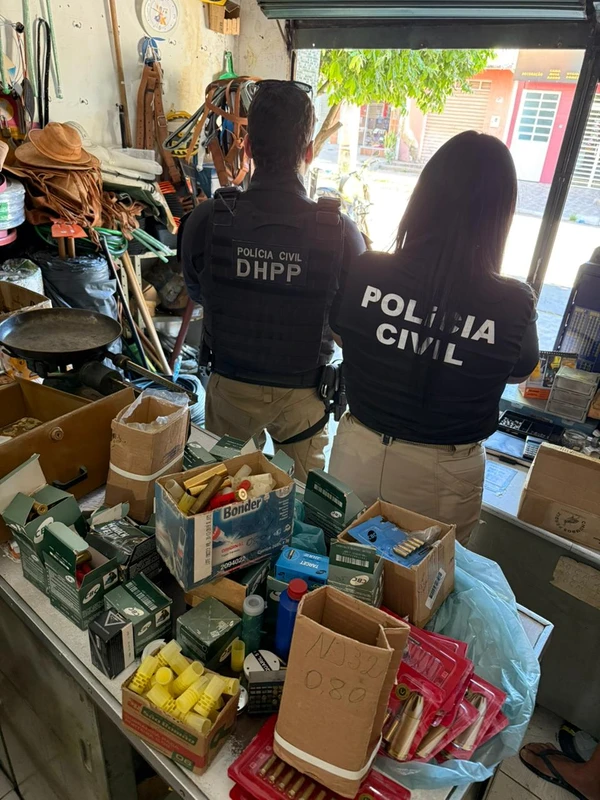 Operação “Colheita da Lei” prende suspeitos e fecha fábrica artesanal de armas  por Divulgação