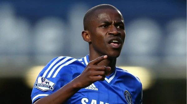 No Brasil, Ramires jogou no Joinville, Cruzeiro e Palmeiras por Reprodução