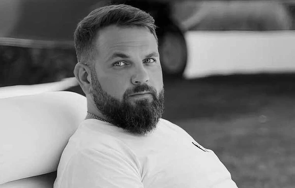 Roman Novak por REprodução