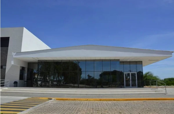 Univasf por Divulgação