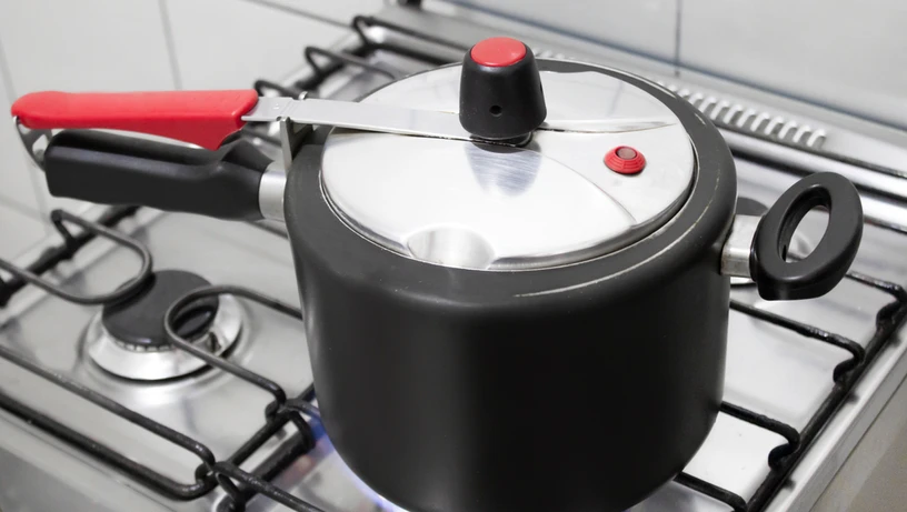 Imagem - Panela de pressão é coisa do passado: a moda agora é cozinhar com panela elétrica multiuso