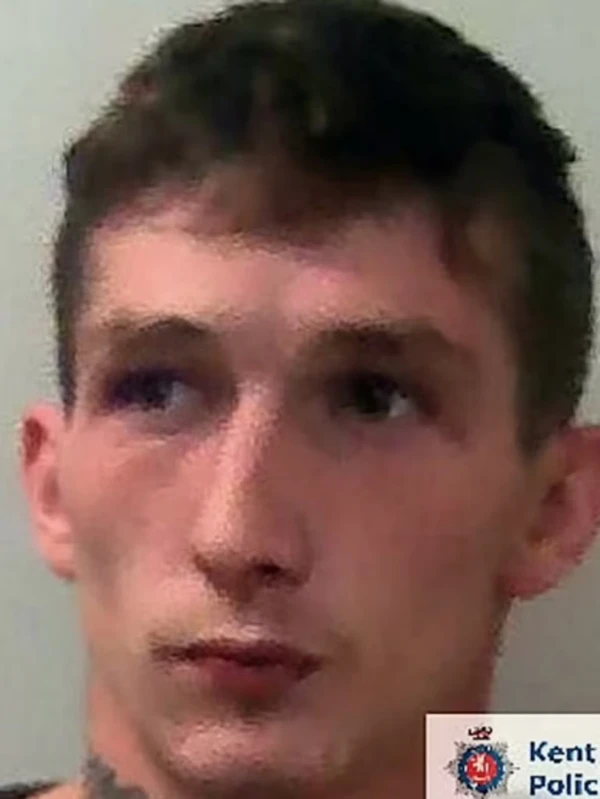 Connor Money por Reprodução