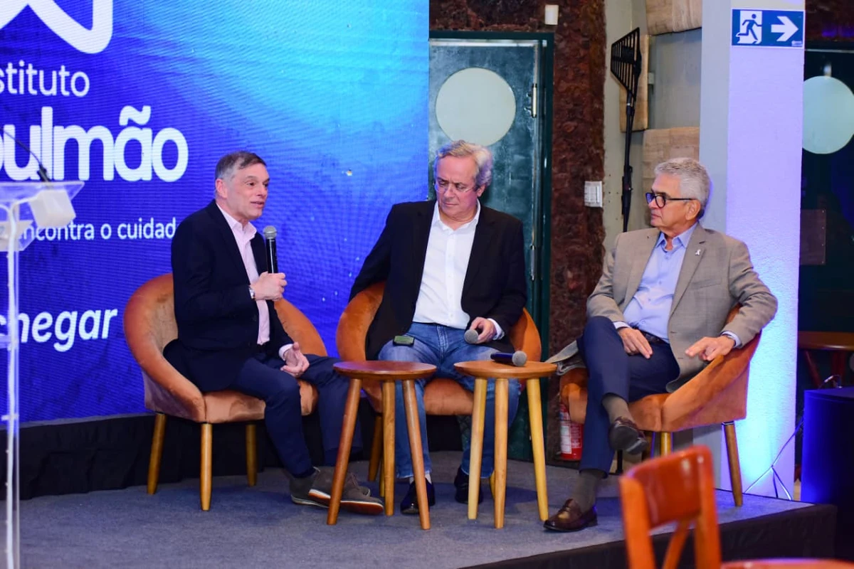 Dr. Almerio Machado Jr - Vice Presidente do Instituto ProPulmão, Prof. Dr. João Carlos Salles e Dr. César Araújo Neto - Presidente do conselho científico do Instituto ProPulmão por Jefferson Peixoto