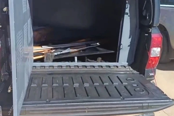 Material apreendido em fábrica de armas por Reprodução