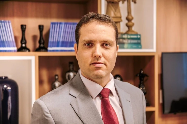 O advogado Breno Novelli reforça que as vagas de trabalho temporário têm como finalidade atender a demanda complementar de serviços