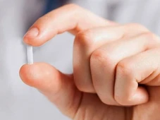 Imagem - Implantes hormonais: por que ninguém fala dos riscos de complicações graves e da dificuldade de reversão