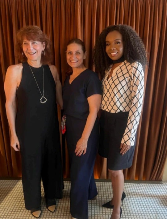 Bate-papo entre a endocrinologista Denise Franco e a gerente médica Roberta Brito foi mediado por Thelma Assis, médica e apresentadora por Divulgação