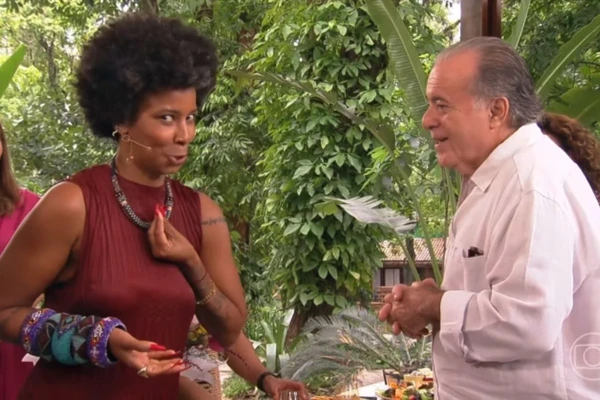 Jornalista se despediu de programa neste sábado (15)