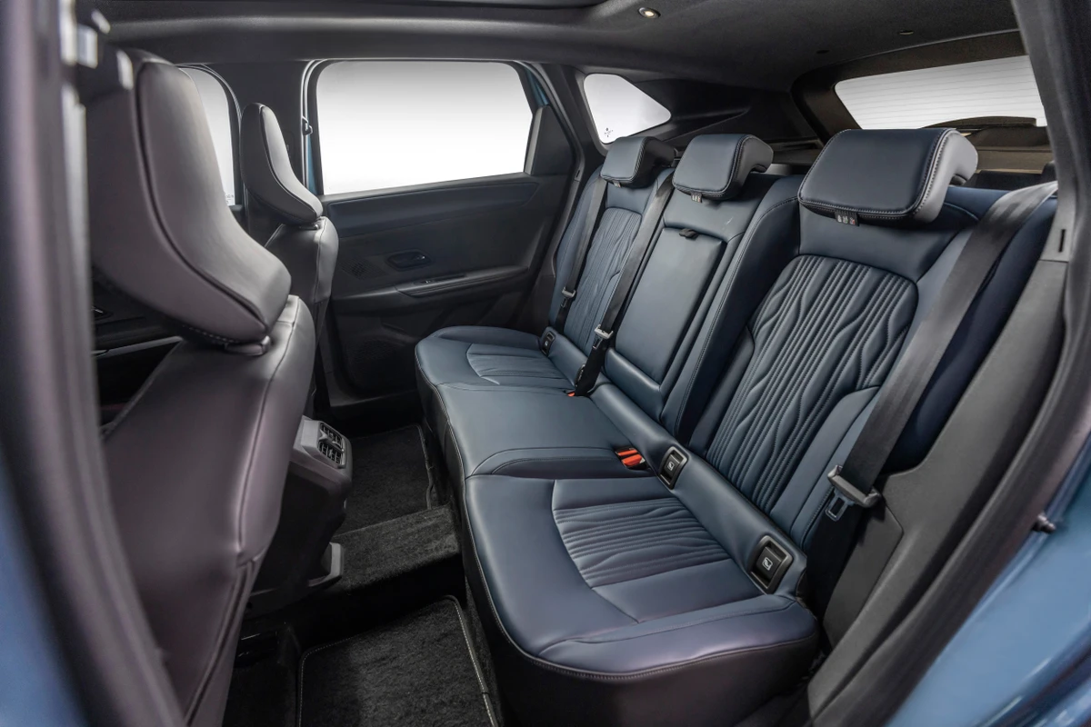 Há uma saída de ar dedicada para quem viaja atrás por Rodolfo Buhrer/ Divulgação