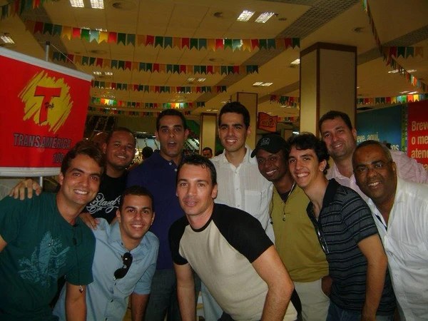 Elton na época da Equipe Gol, com Emerson Ferretti e Marcelo Sant'Ana por Acervo Pessoal