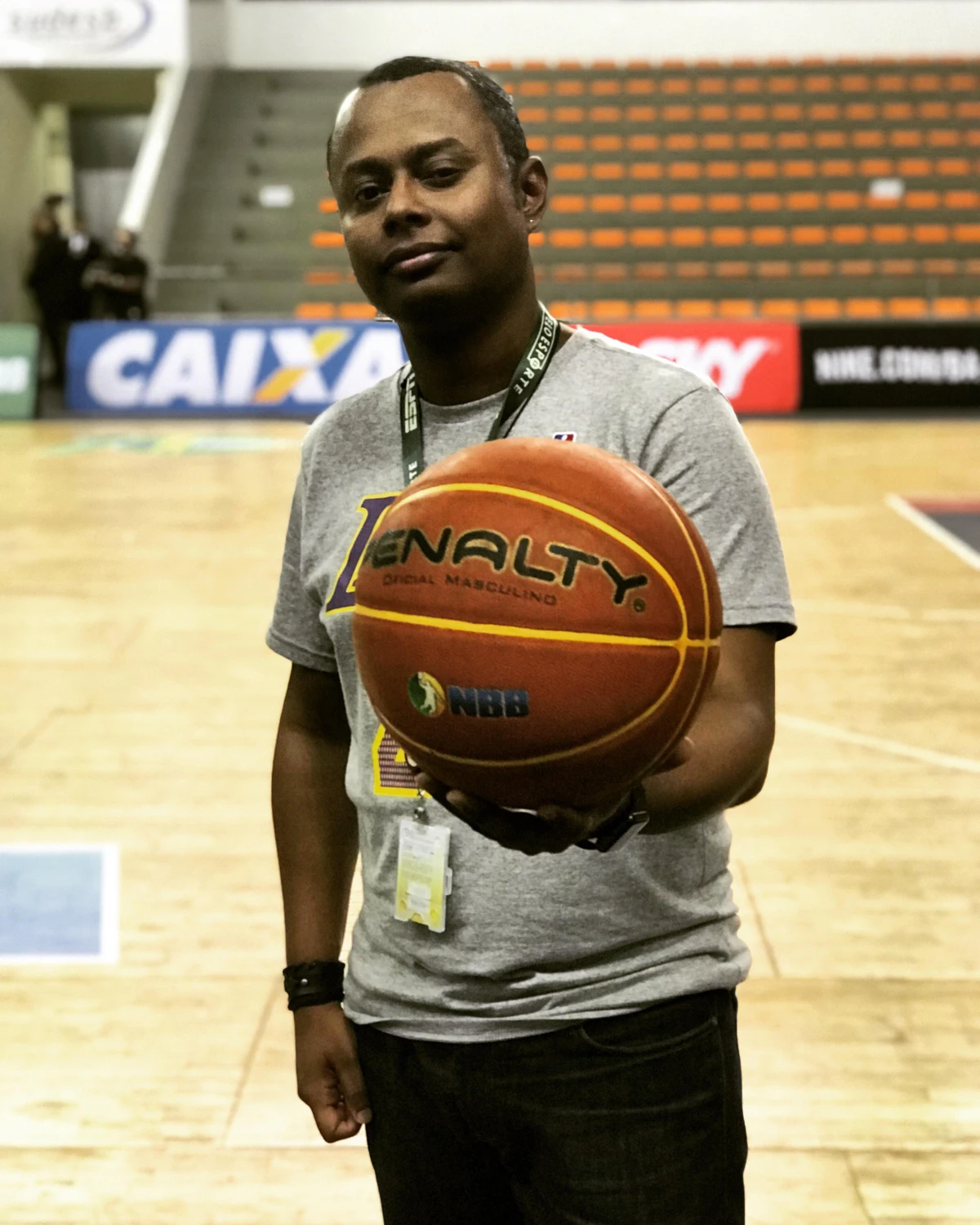 Elton Serra comentou basquete, além de futebol por Acervo Pessoal