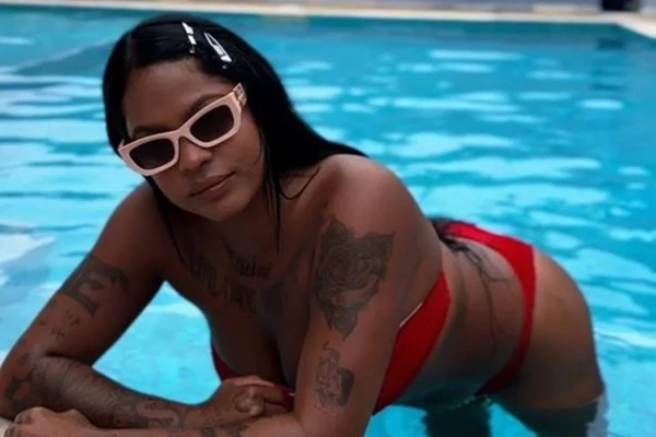 “Mendigata de Goiás” é presa suspeita de mandar matar rival por drogas