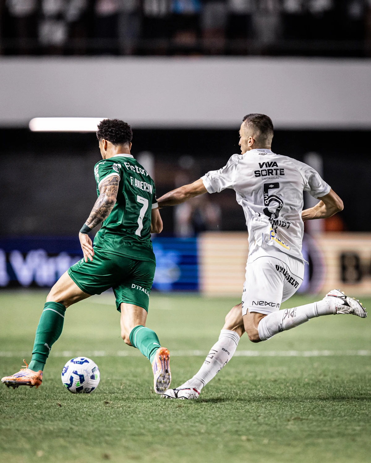 Santos vence Palmeira por 1 a 0 e sai da zona de rebaixamento por Raul Baretta/ Divulgação Santos FC