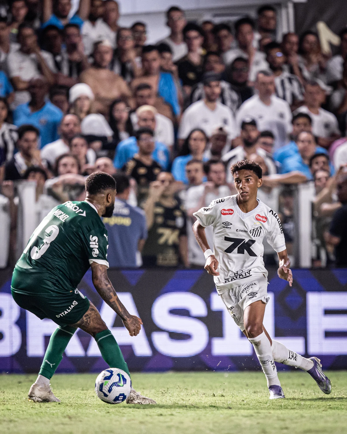 Santos vence Palmeira por 1 a 0 e sai da zona de rebaixamento por Raul Baretta/ Divulgação Santos FC