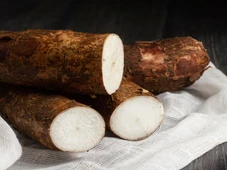 Imagem - A mandioca é realmente tóxica? Veja os cuidados que você deve ter ao comer