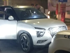 Imagem - Mulher é baleada na cabeça durante ataque a tiros no trânsito em Feira de Santana