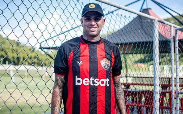 Luan por Victor Ferreira/EC Vitória