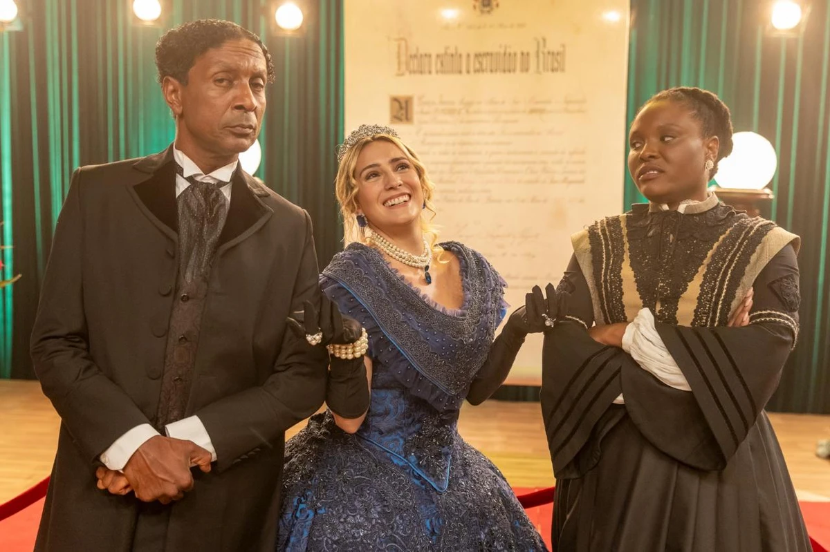 Luis Miranda, Luisa Perissé e Luellem de Castro estão no elenco