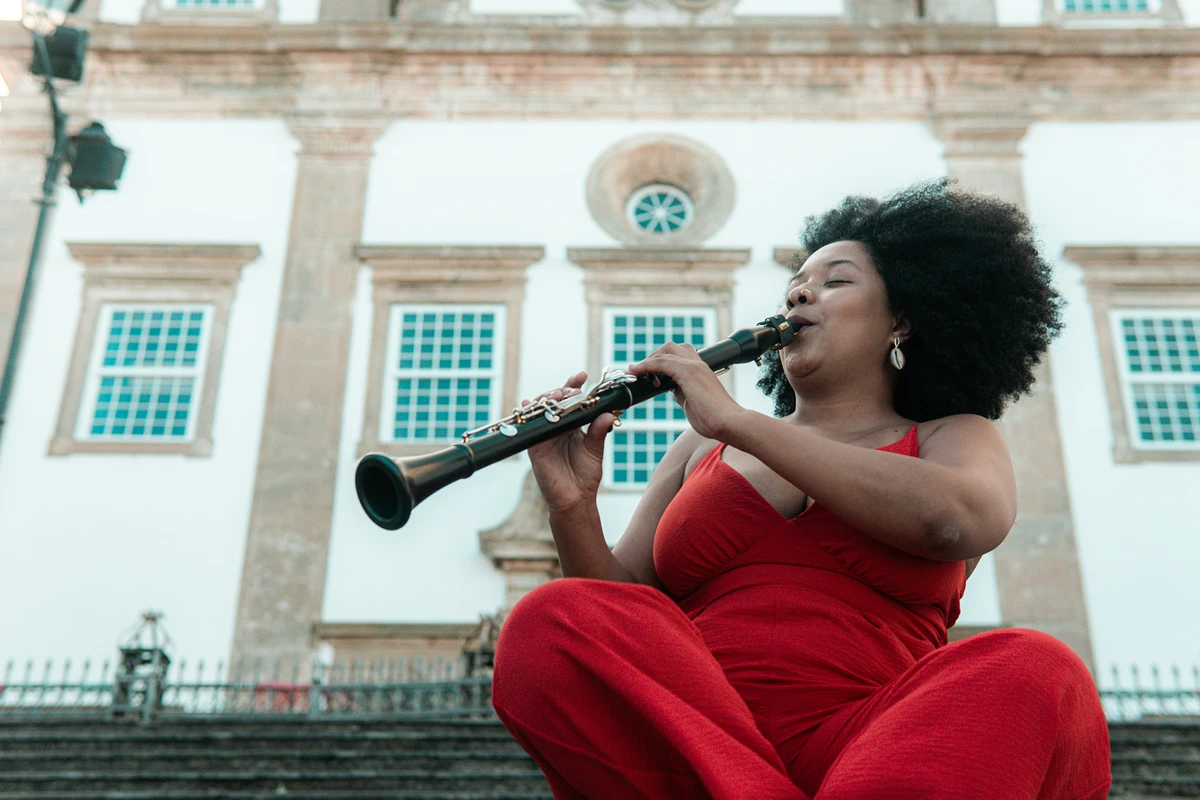 Espetáculo de Daniela Nátali celebra a força da música negra baiana