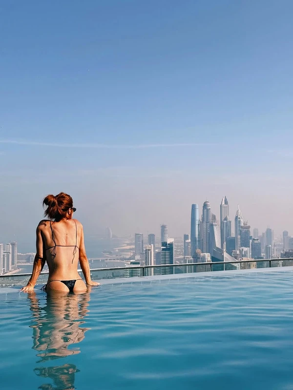 Giovanna e Bruno no Address Beach Resort por Reprodução/Instagram