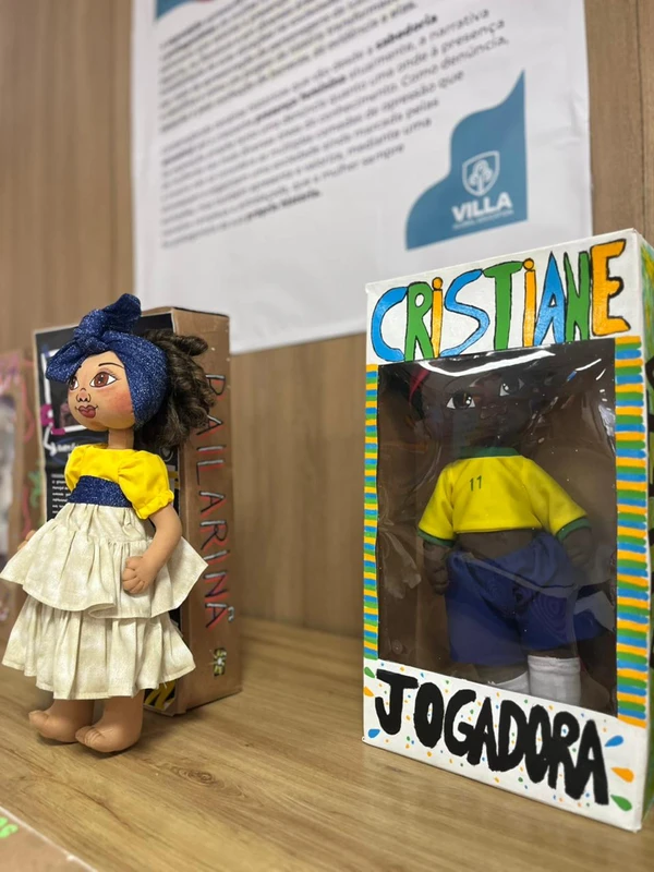 Projeto Bonecas Negras destaca mulheres negras importantes em suas áreas por Divulgação