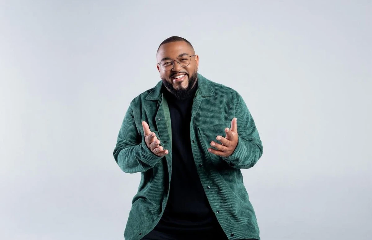 Tiee  por DivulgaçãoDivulgação