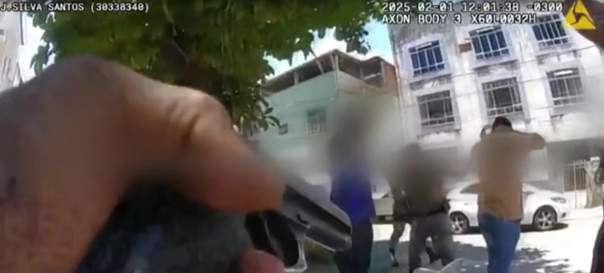 Torcedores foram ameaçados, agredidos e roubados por policiais militares por Reprodução/TV Bahia