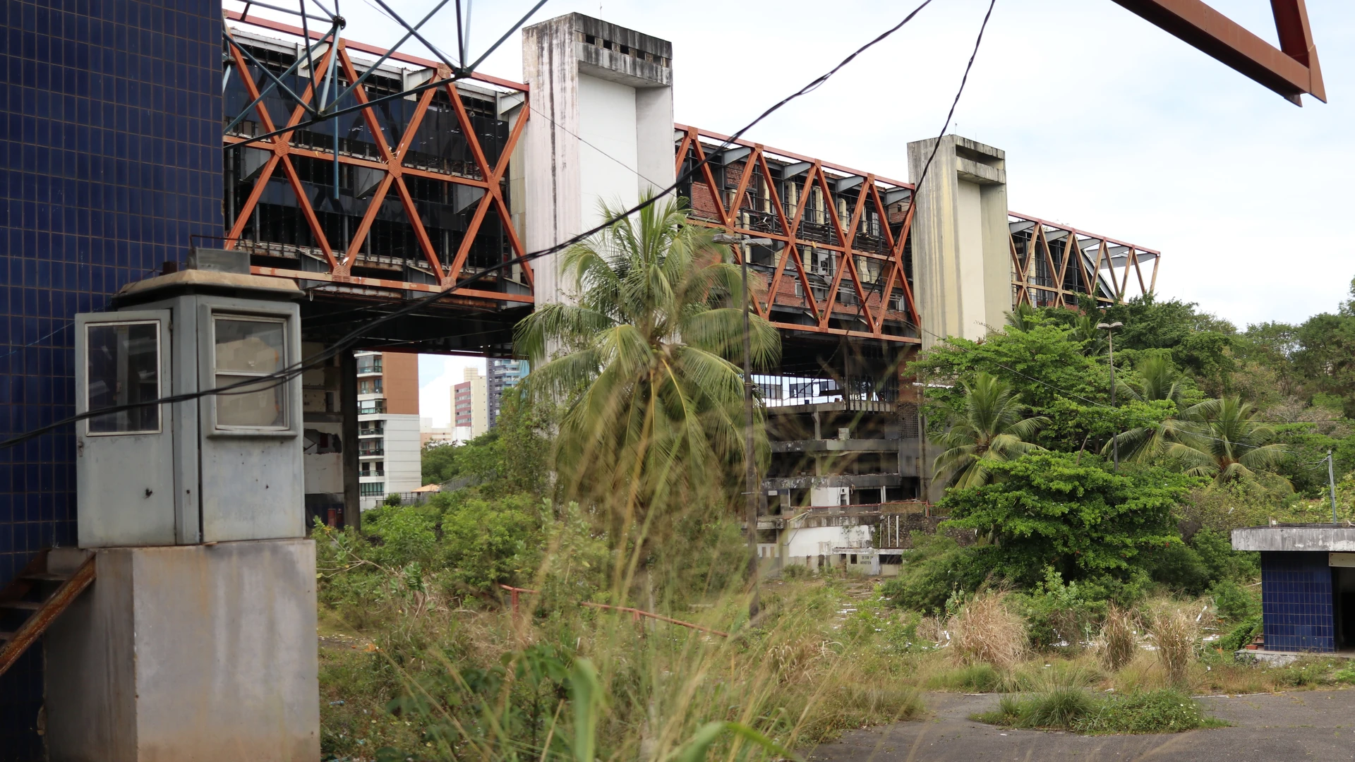 Imagem - Após 11 anos fechado, antigo Centro de Convenções tem novo prazo para ser vendido