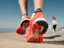 Imagem - O perigo que você corre ao usar tênis de corrida na hora da musculação