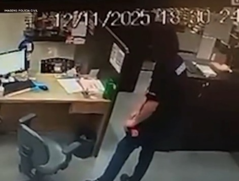 Conduta foi flagrado por câmeras de segurança por Reprodução/ PCPR