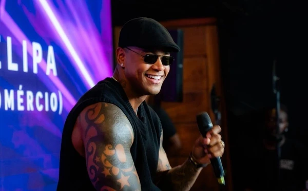 Léo Santana grava DVD em grande festa dos seus 20 anos de carreira  grava DVD em grande festa dos seus 20 anos de carreira 