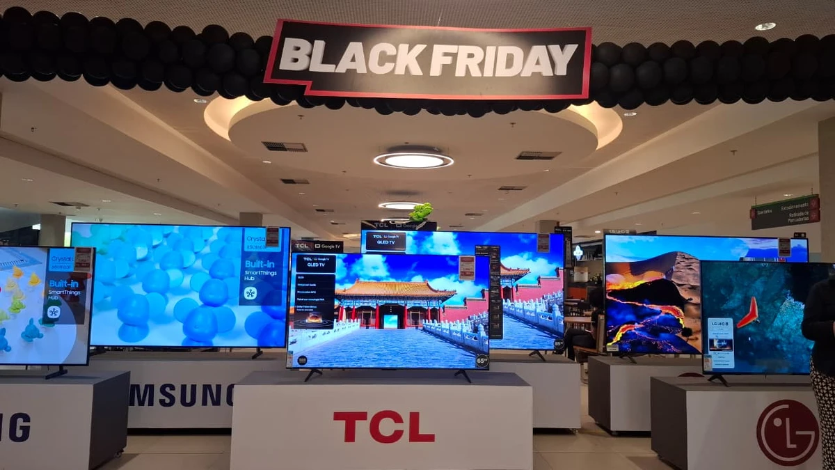 Ofertas da Black Friday da Ferreira Costa por Larissa Almeida/CORREIO