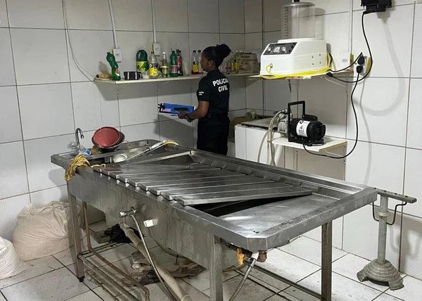 Polícia fiscaliza funerárias na RMS