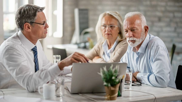 Saiba quem são os herdeiros necessários e como fica a divisão do patrimônio caso não existam filhos ou netos