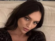 Imagem - Rafa Kalimann alerta fãs após seguidora cair em golpe com vídeo feito por IA