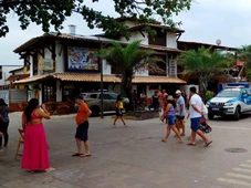 Imagem - Criança de três anos morre e três pessoas ficam feridas após incêndio em Praia do Forte