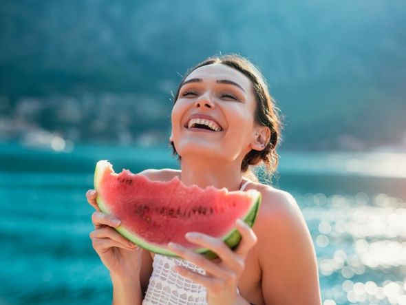 Imagem - Frutas que hidratam: 6 opções para consumir nos dias quentes