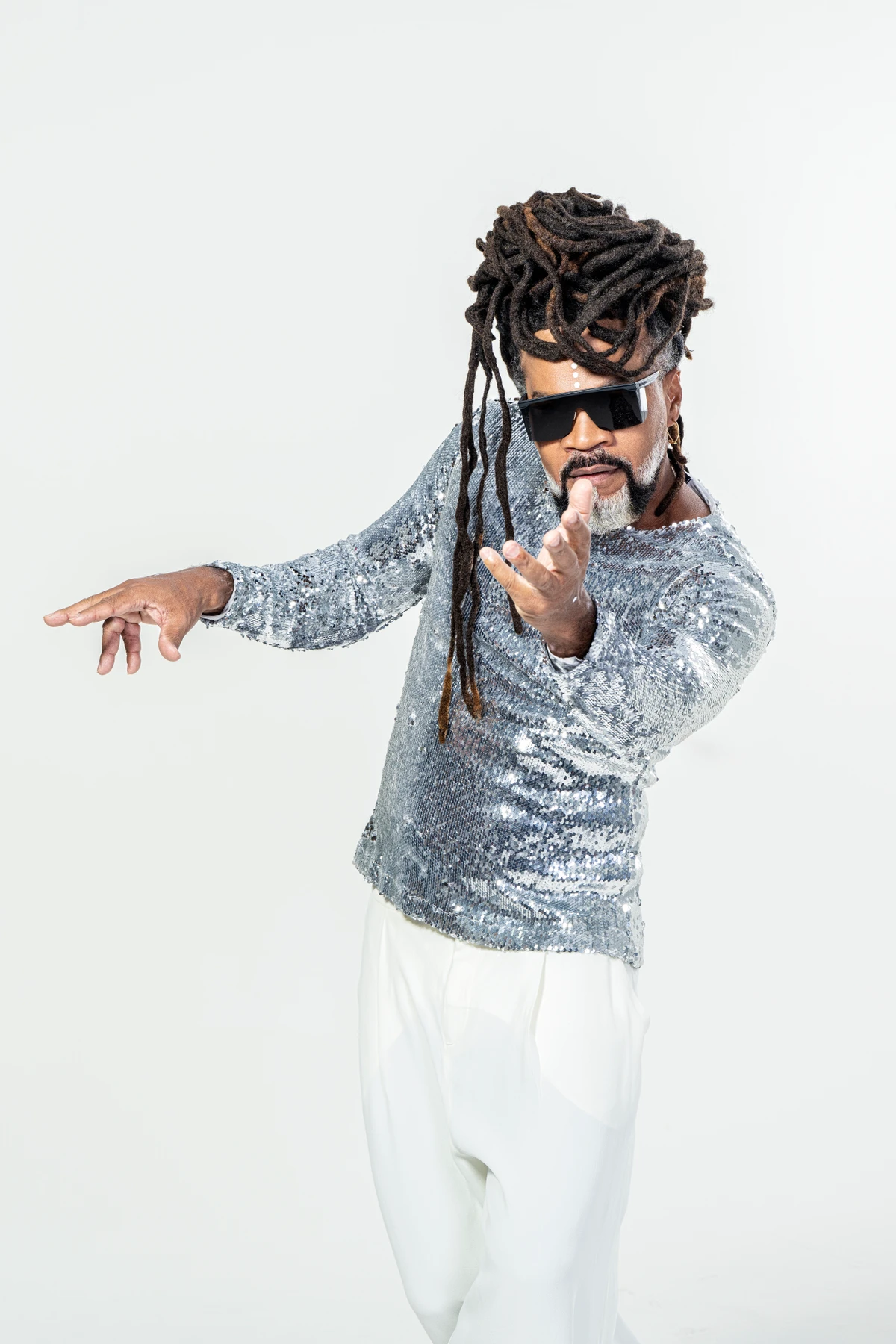 Carlinhos Brown relança Sarau após dois anos de pausa por Dodô Villar