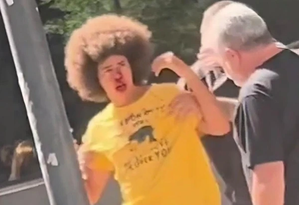 Renato Freitas foi filmado brigando na rua