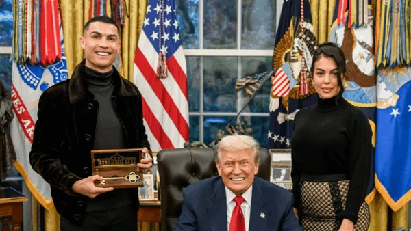 Trump recebeu Cristiano Ronaldo e a noiva por Divulgação