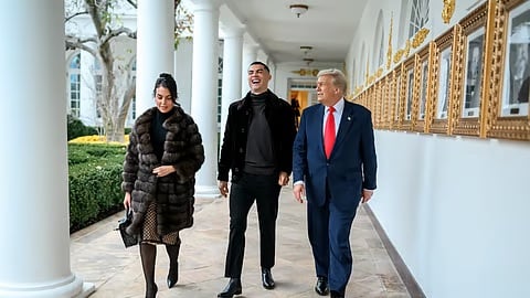Trump recebeu Cristiano Ronaldo e a noiva por Divulgação