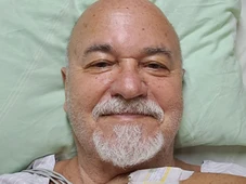 Imagem - Antropólogo Luiz Mott é internado em Salvador após suspeita de infarto