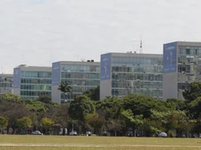 Imagem - De que vale ser doutor? Proposta surpreende técnicos federais da Educação e exclui gratificação de quem tem doutorado