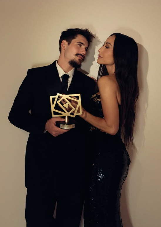 Ator recebeu o prêmio de ‘Melhor Ator Protagonista de Telenovela Romântica’ por sua performance como Rudá, um dos protagonista da novela das nove ‘Mania de Você’ (2024) por Reprodução | Instagram