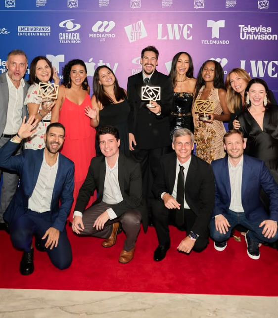 Ator recebeu o prêmio de ‘Melhor Ator Protagonista de Telenovela Romântica’ por sua performance como Rudá, um dos protagonista da novela das nove ‘Mania de Você’ (2024) por Reprodução | Instagram