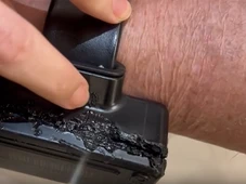 Imagem - Bolsonaro confessa a agente que usou ferro de solda para violar tornozeleira; veja VÍDEO