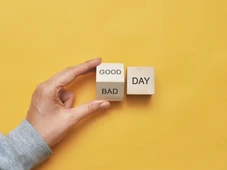 Imagem - Hora de parar de se culpar: tire a sua sorte do dia para esta segunda-feira (24)