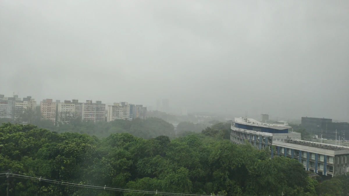 Tempo nublado em Salvador