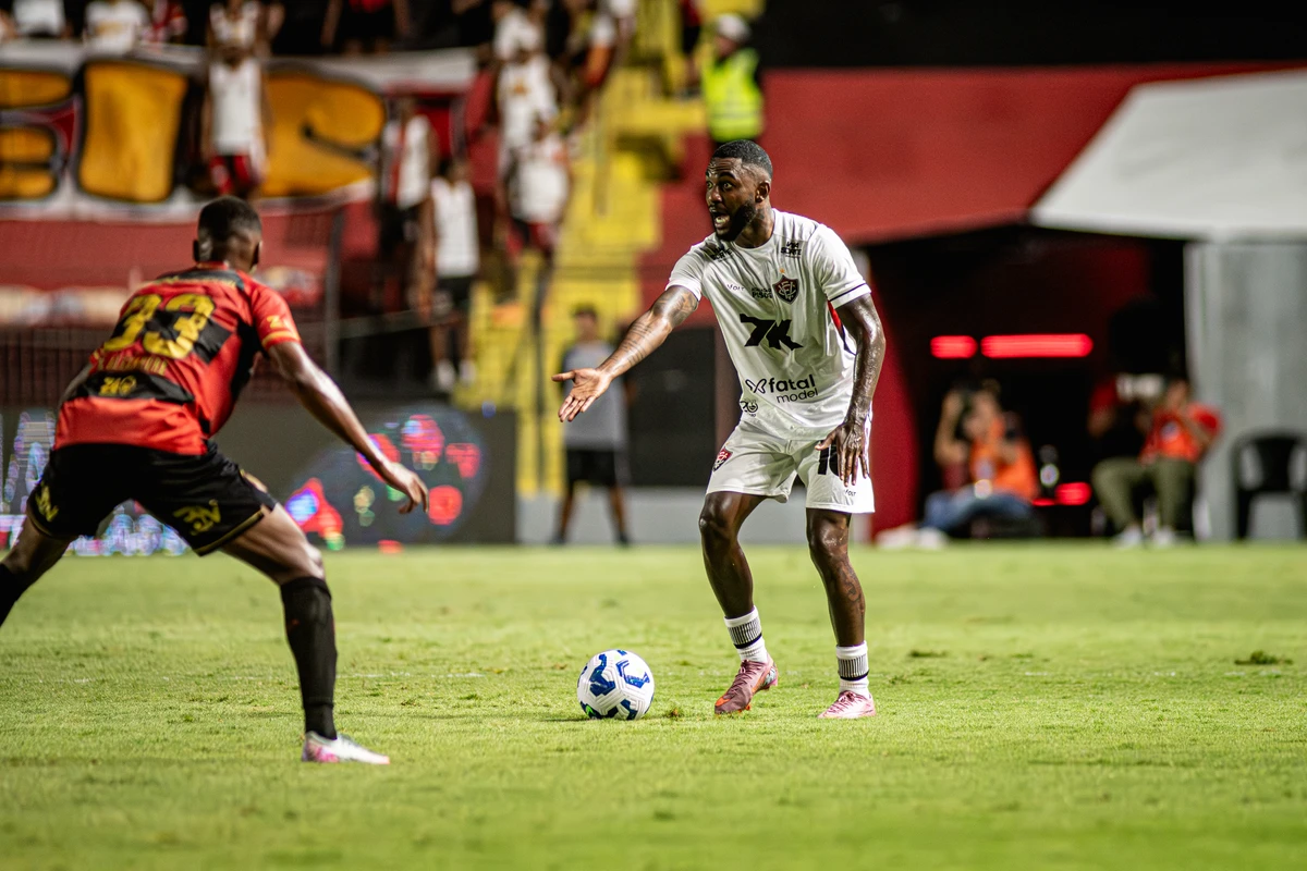 Vitória vence o Sport por Victor Ferreira